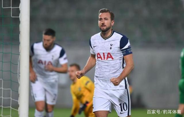 在场上不慌 在场上不慌