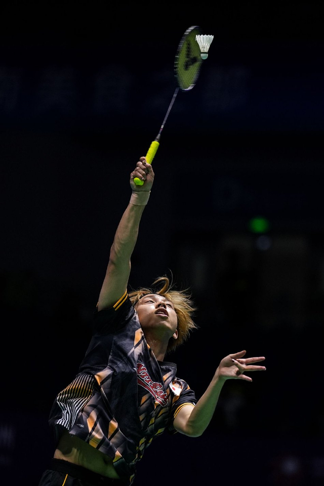 签下多名自 签下多名自