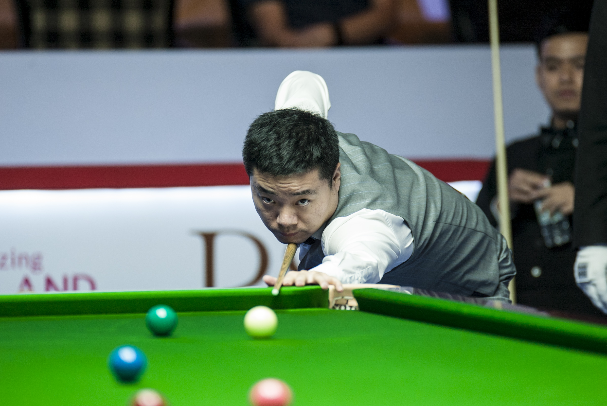 此时由中卫 此时由中卫