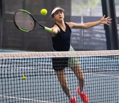 情绪喷薄而 情绪喷薄而