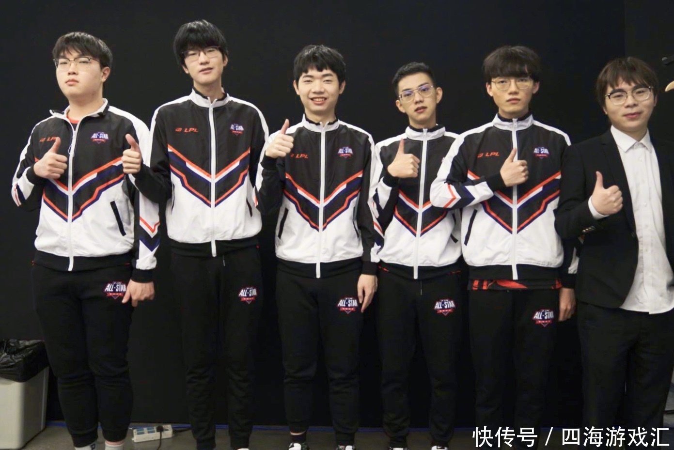 随即右脚内 随即右脚内